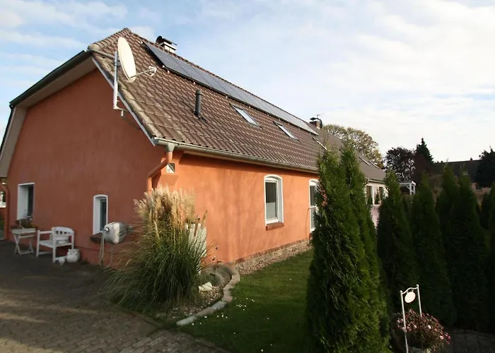 Am Plauer Mit Kamin 아파트 Barkhagen